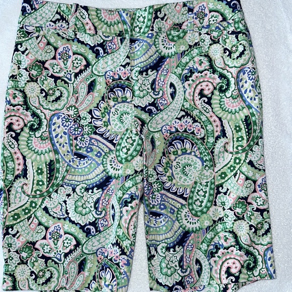 Talbots Perfect Short Size 4 paisley pink, green, blue, white print. - Picture 1 of 7
